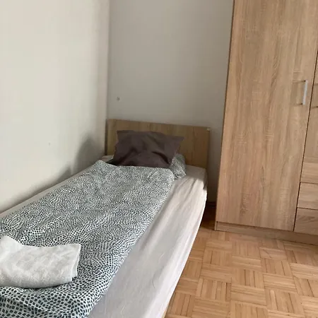 Ubytování v soukromí Airport *